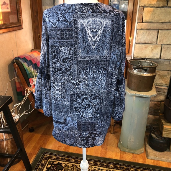 NEW DIRECTIONS SIZE LARGE BLUE BOHO STYLE BLOUSE - Picture 4 of 4